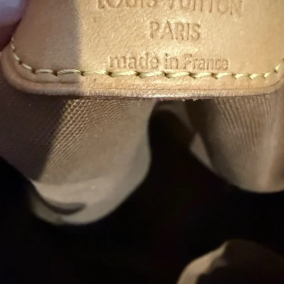 Louis Vuitton Palermo GM Monogram Shoulder Bag - Picture 7 of 11